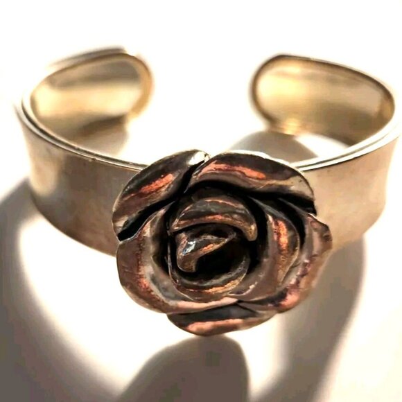 Rose Cuff Bracelet Silver-Tone floral cottagecore fairycore womens jewelry - Picture 2 of 5